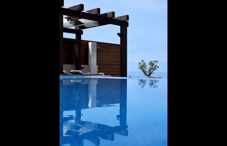 Costa Navarino4