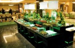 Zazoo Event Rentals S.A., Corporate Event: Dekο Buffet φωτιζόμενο 2 επιπέδων συνδυασμένο με φωτιστικά διακόσμησης Lycra Lamp 