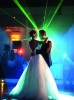 Εντυπωσιακά φωτιστικά effects για το γαμήλιο χορό